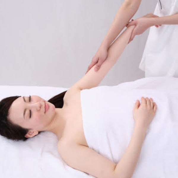 浜松で敏感肌のアトピーの方でもお肌トラブルなく脱毛が出来るサロンです♪